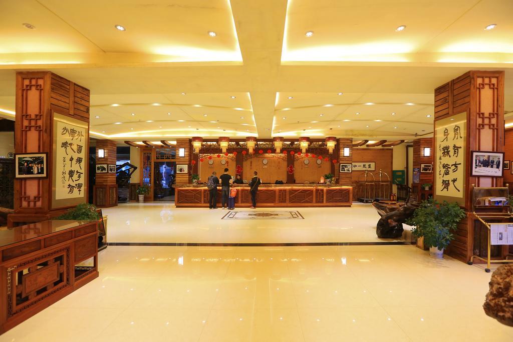 Yangshuo River Valley Resort Hotel Exterior foto
