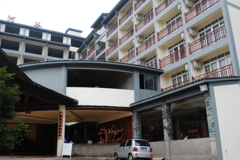 Yangshuo River Valley Resort Hotel Exterior foto