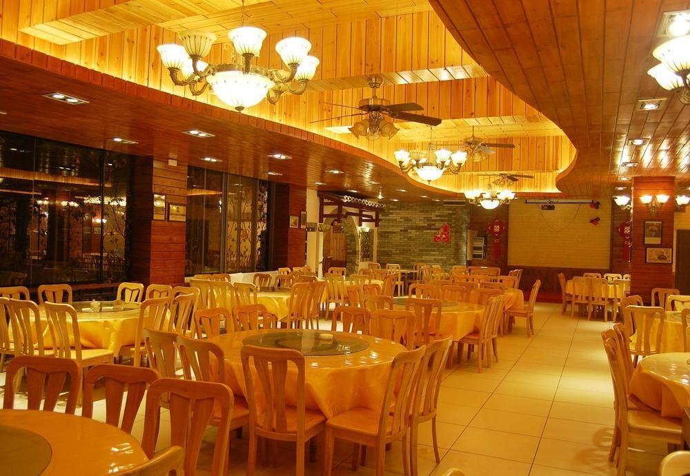 Yangshuo River Valley Resort Hotel Exterior foto
