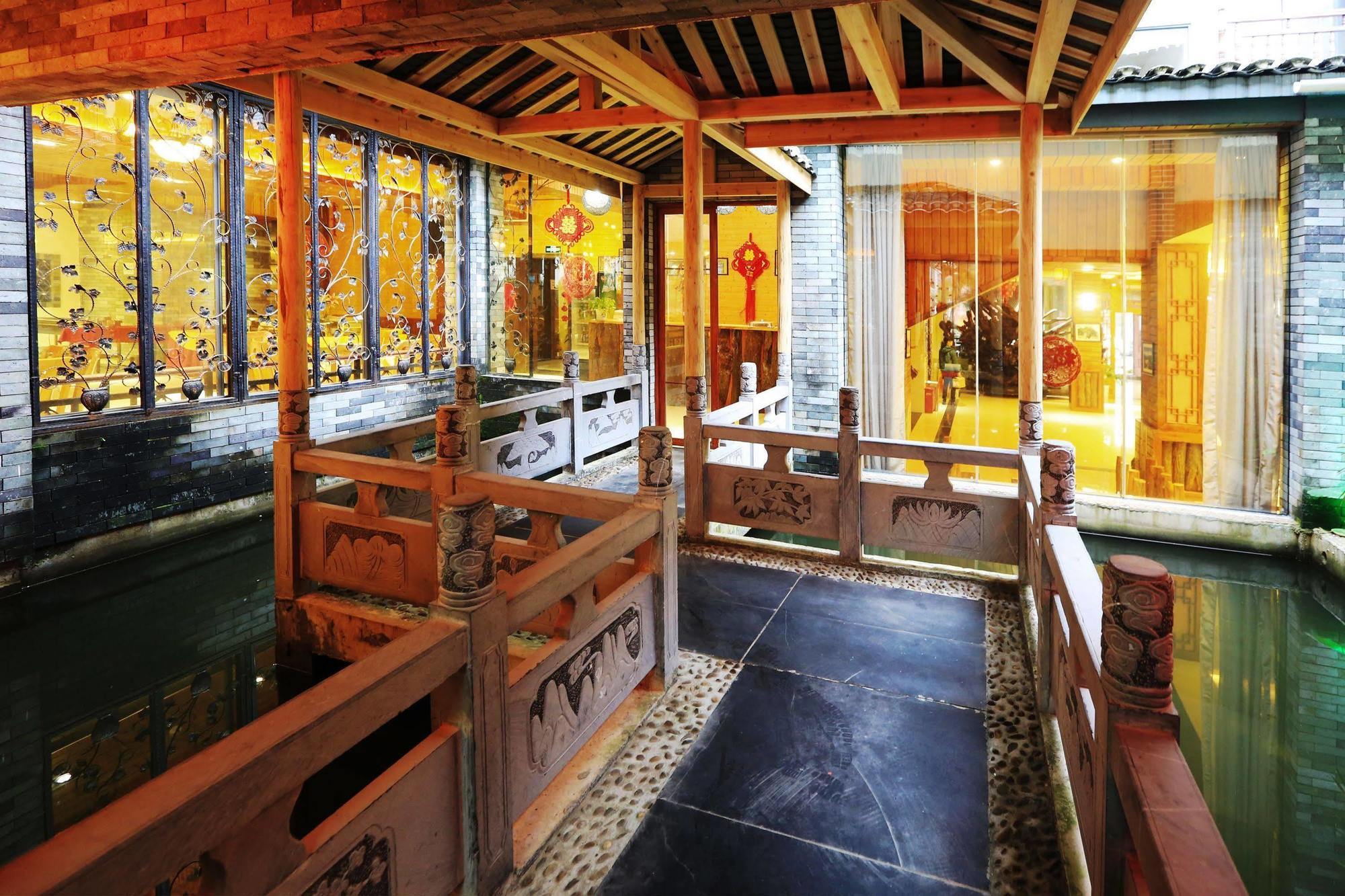 Yangshuo River Valley Resort Hotel Exterior foto
